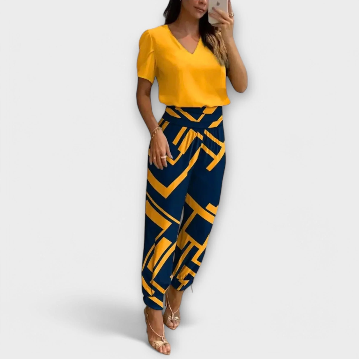 Irmelin – Conjunto Elegante con Top y Pantalón