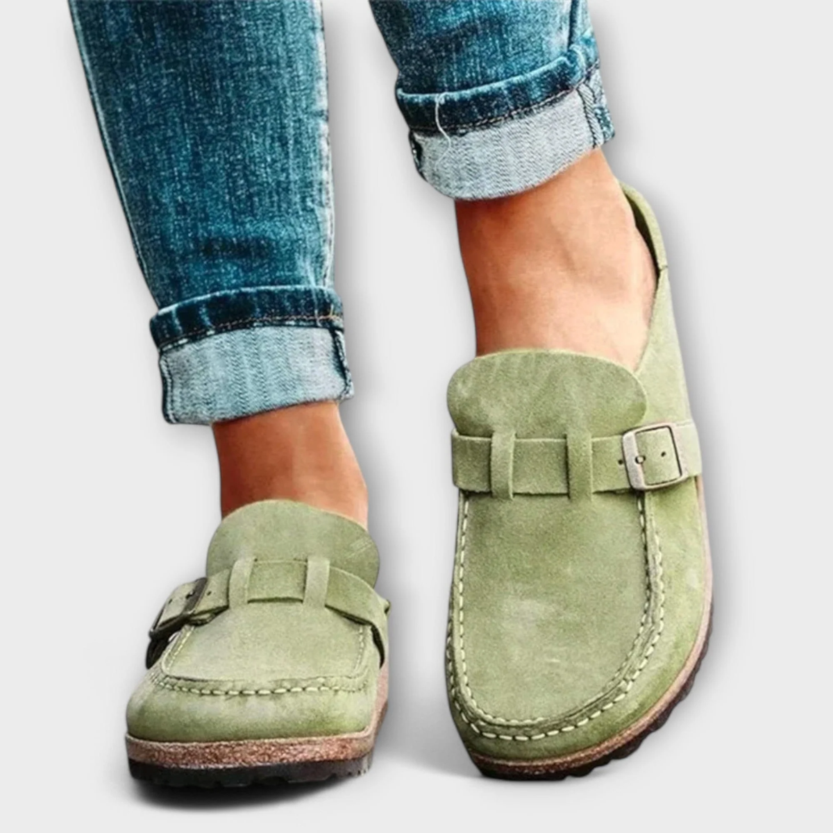 Mocasines para mujer con hebilla decorativa