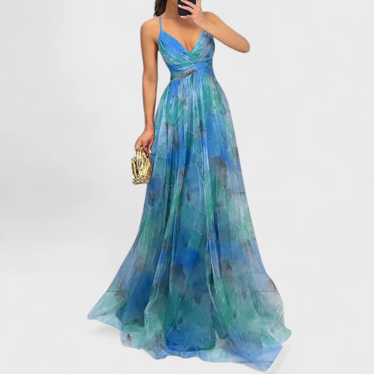 RitaBacelona – El vestido largo con flores que conquista miradas